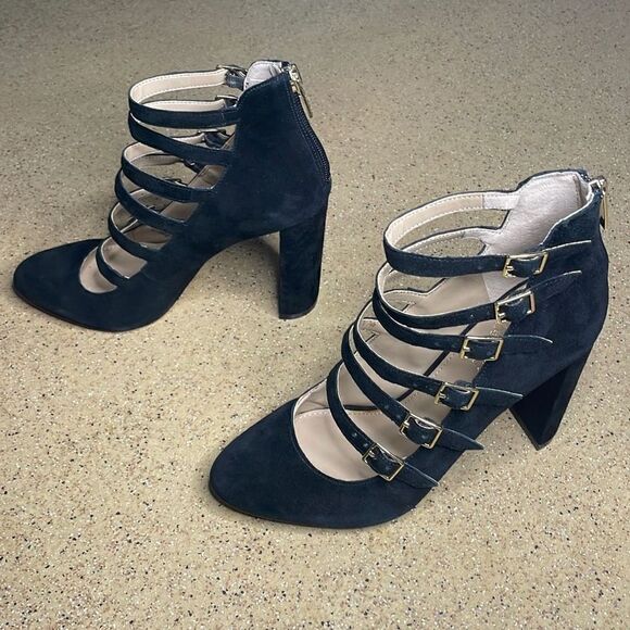 Vince Camuto Strappy Mary Jane Dalison Heels 6.5 - Picture 1 of 12
